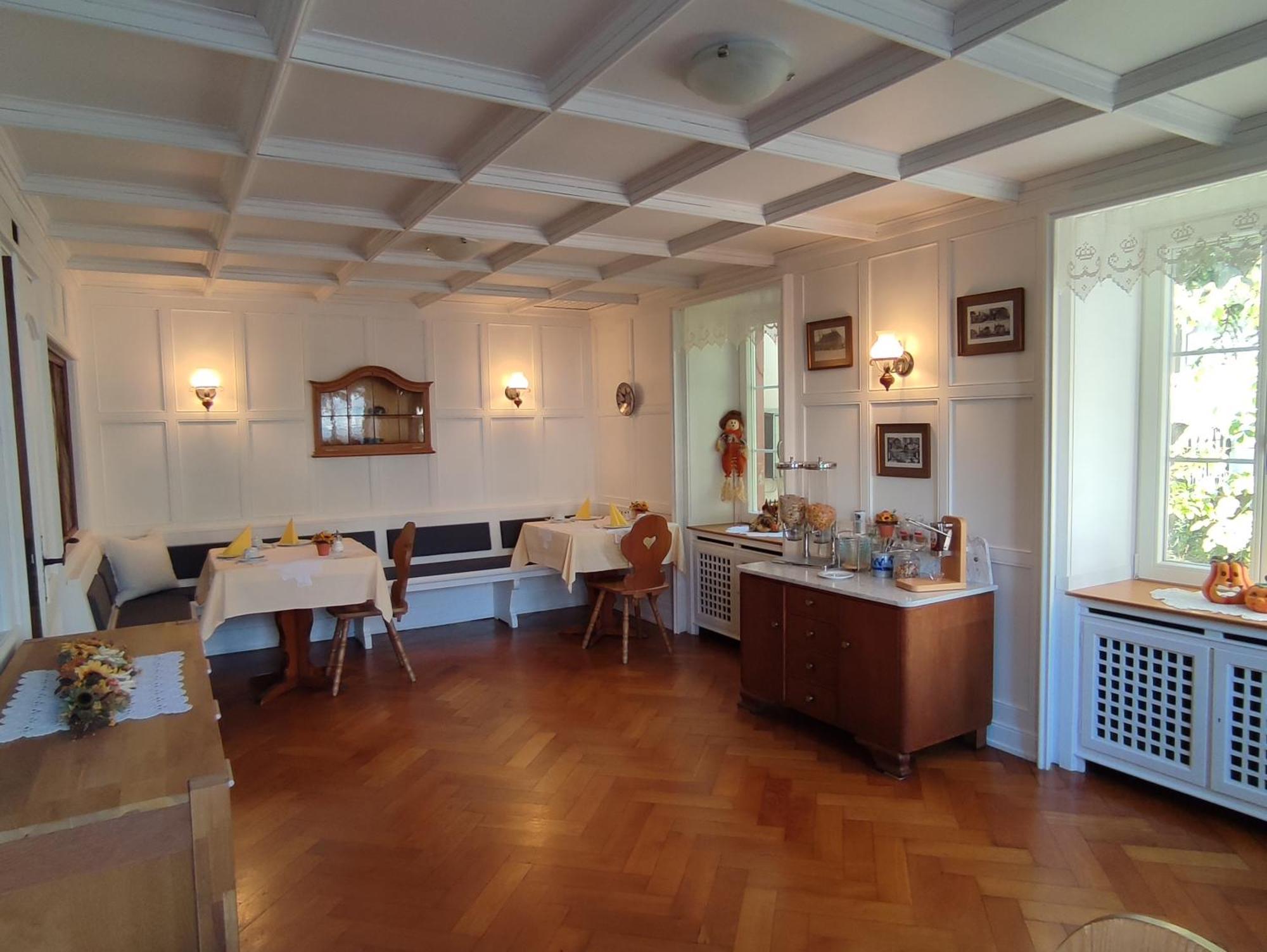 Boutique-Hotel Krone Денцлинген Экстерьер фото