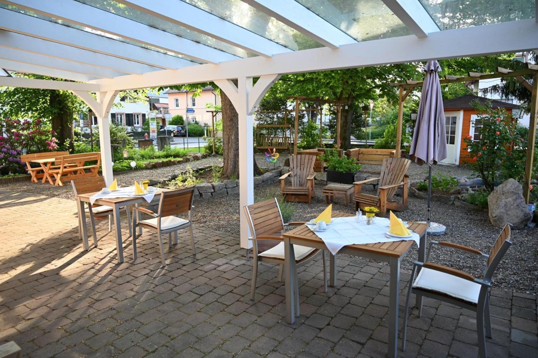 Boutique-Hotel Krone Денцлинген Экстерьер фото