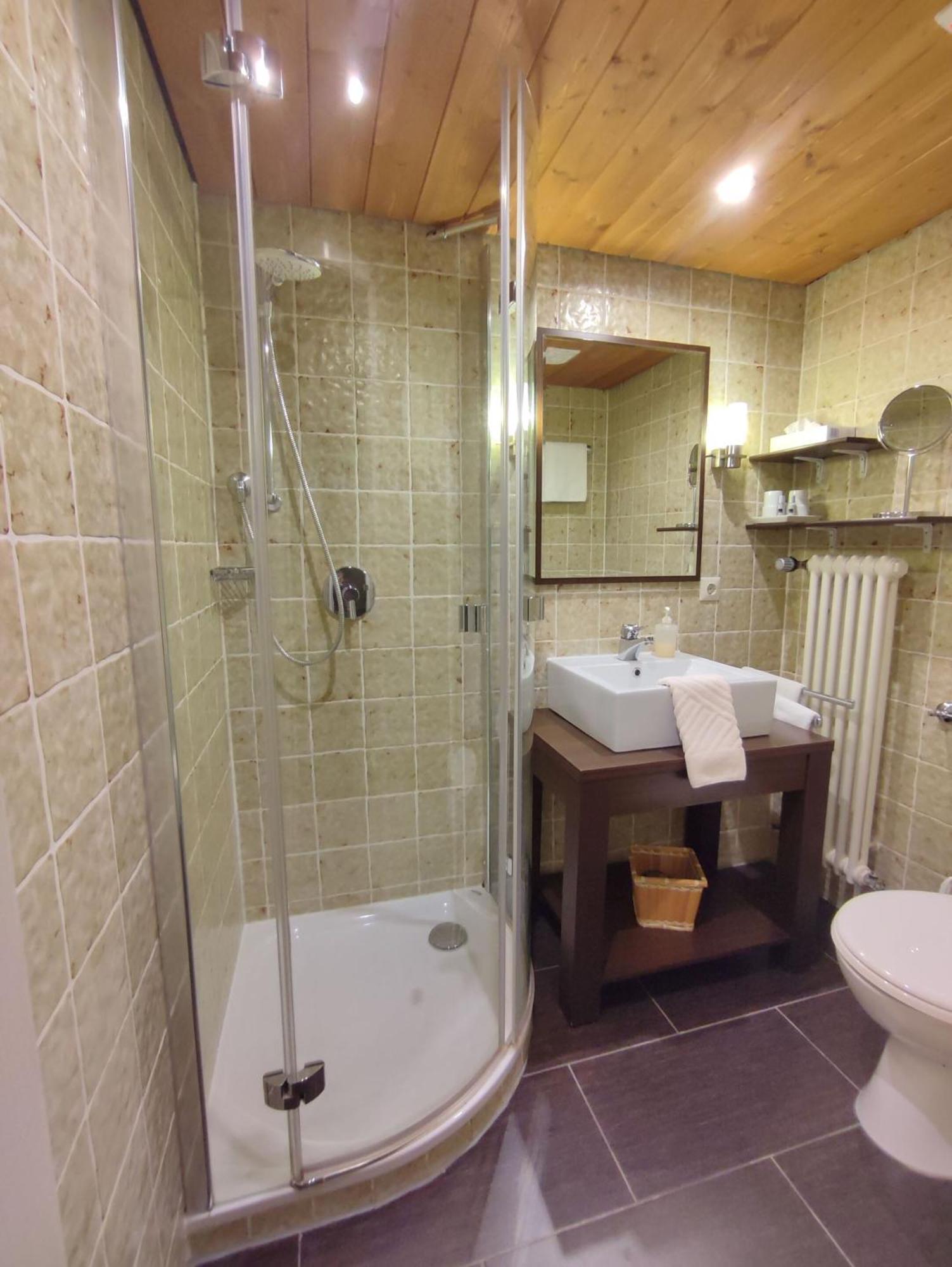 Boutique-Hotel Krone Денцлинген Экстерьер фото