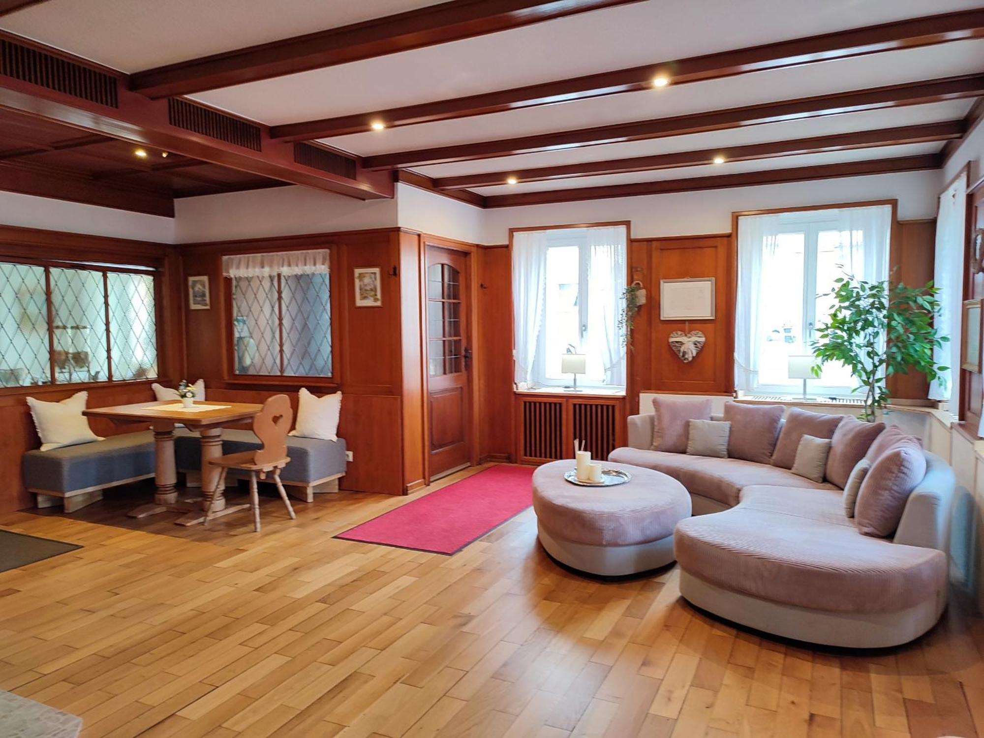 Boutique-Hotel Krone Денцлинген Экстерьер фото